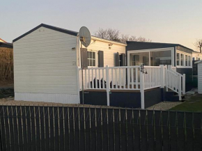 Mobil home avec piscine sur la côte de granit rose